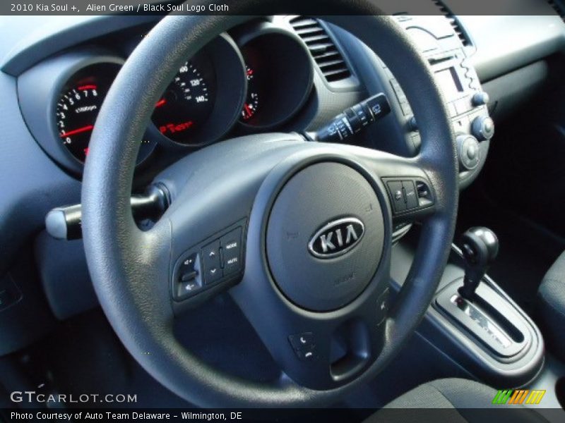 Alien Green / Black Soul Logo Cloth 2010 Kia Soul +