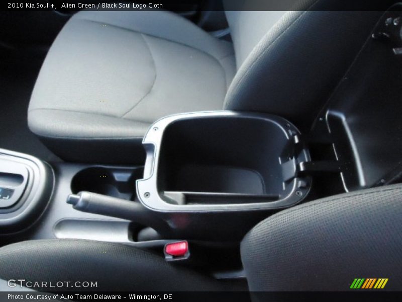 Alien Green / Black Soul Logo Cloth 2010 Kia Soul +