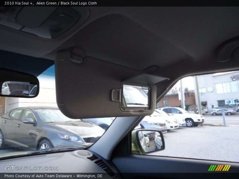 Alien Green / Black Soul Logo Cloth 2010 Kia Soul +
