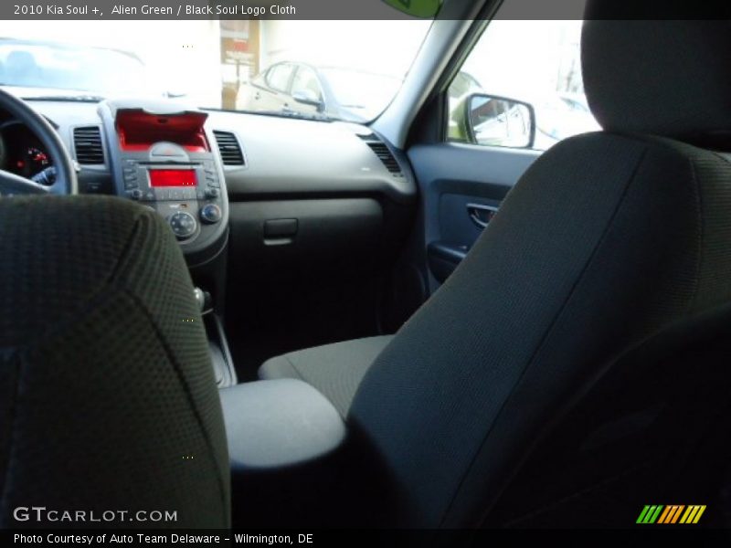 Alien Green / Black Soul Logo Cloth 2010 Kia Soul +