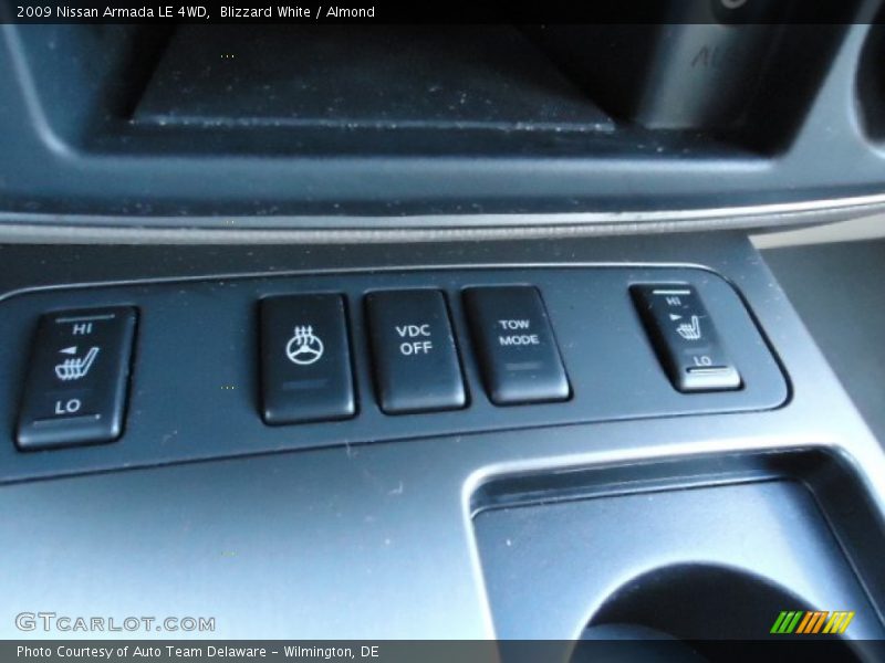 Blizzard White / Almond 2009 Nissan Armada LE 4WD