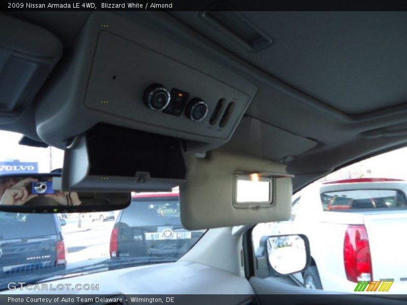 Blizzard White / Almond 2009 Nissan Armada LE 4WD