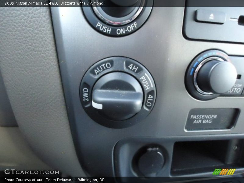 Blizzard White / Almond 2009 Nissan Armada LE 4WD