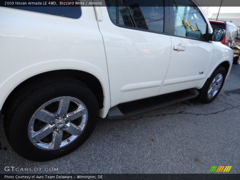 Blizzard White / Almond 2009 Nissan Armada LE 4WD
