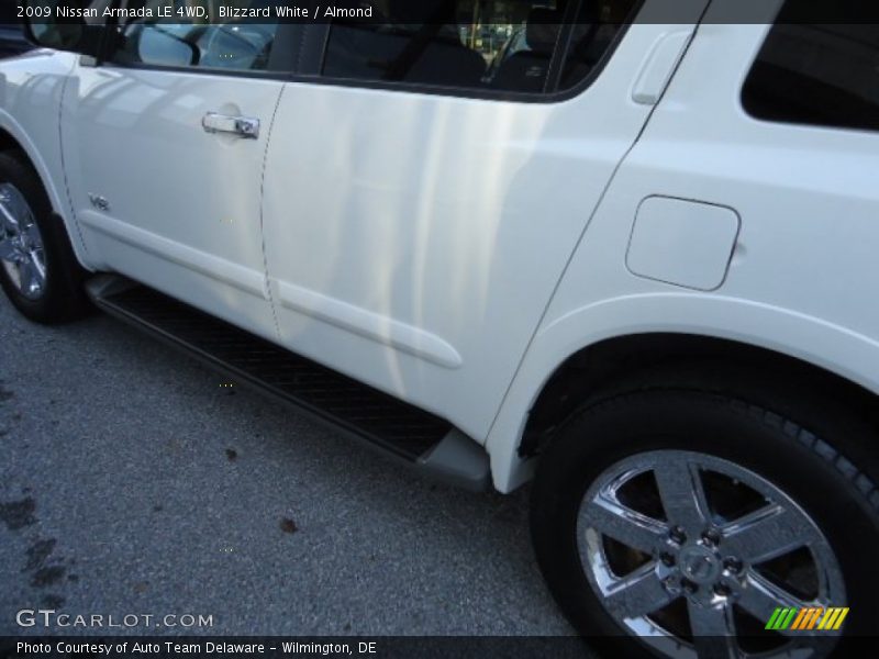 Blizzard White / Almond 2009 Nissan Armada LE 4WD