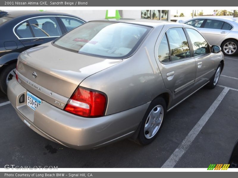 Sandrift Beige / Blond 2001 Nissan Altima GXE