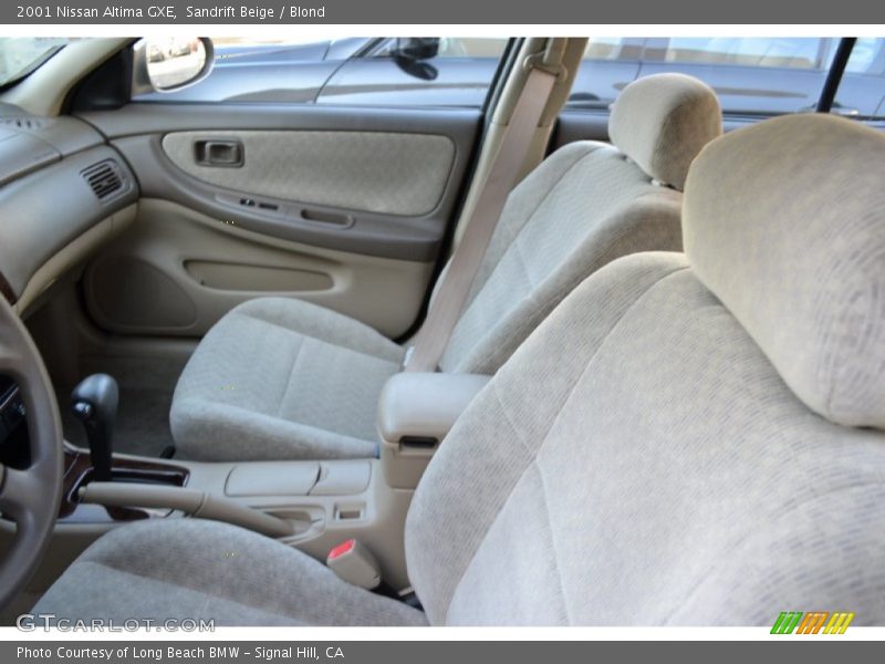 Sandrift Beige / Blond 2001 Nissan Altima GXE