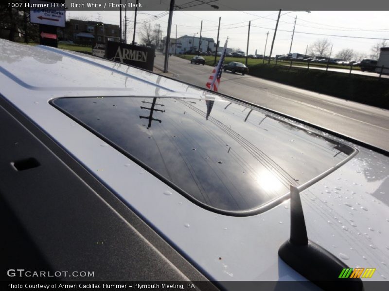 Birch White / Ebony Black 2007 Hummer H3 X