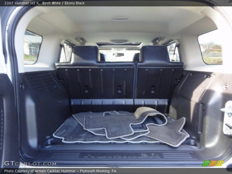 Birch White / Ebony Black 2007 Hummer H3 X