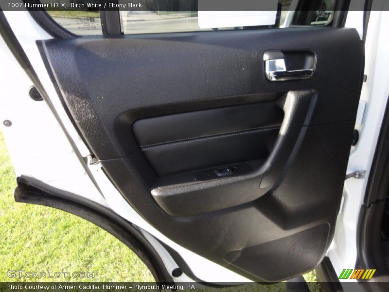 Birch White / Ebony Black 2007 Hummer H3 X