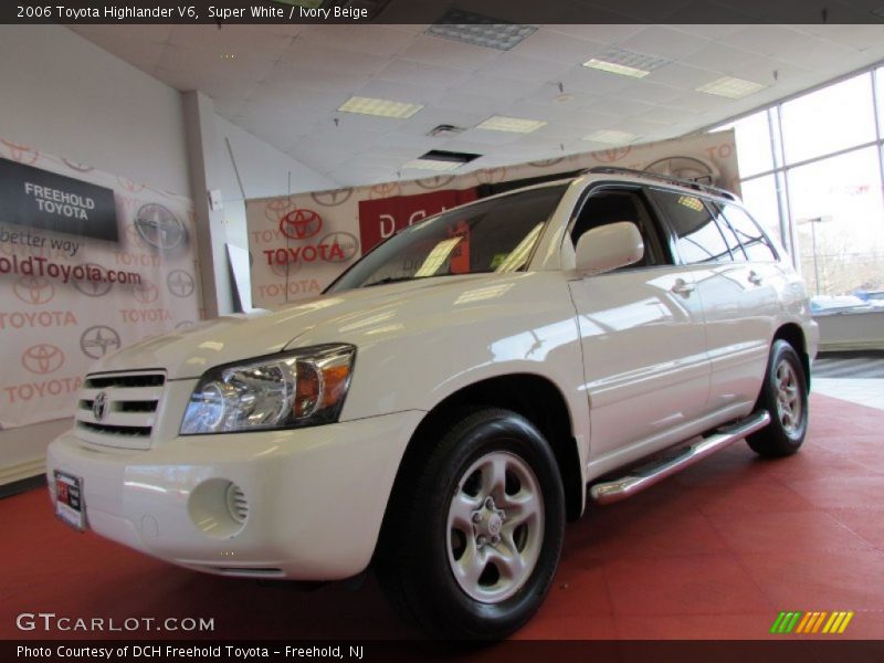 Super White / Ivory Beige 2006 Toyota Highlander V6