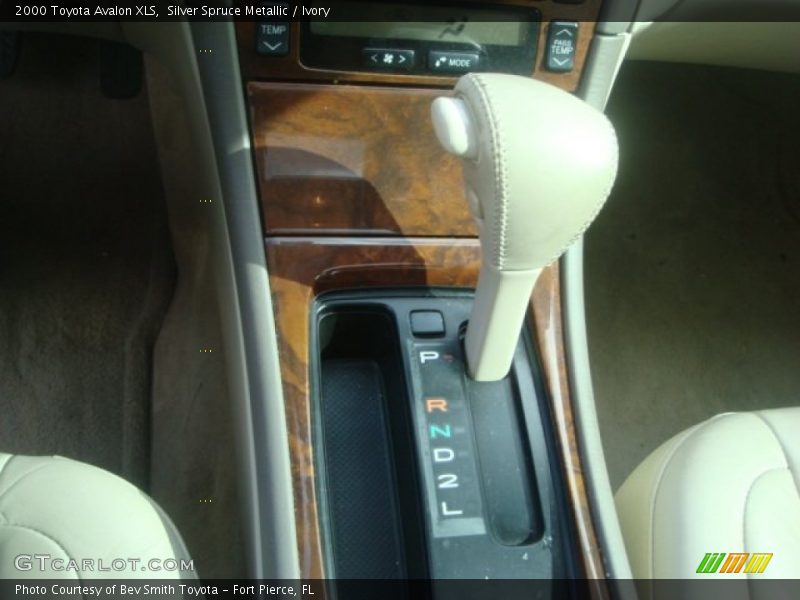 Silver Spruce Metallic / Ivory 2000 Toyota Avalon XLS