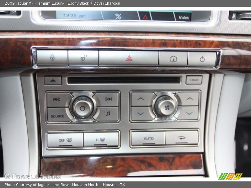 Ebony Black / Dove/Charcoal 2009 Jaguar XF Premium Luxury
