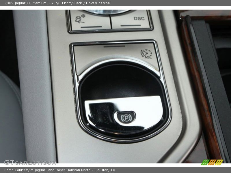 Ebony Black / Dove/Charcoal 2009 Jaguar XF Premium Luxury