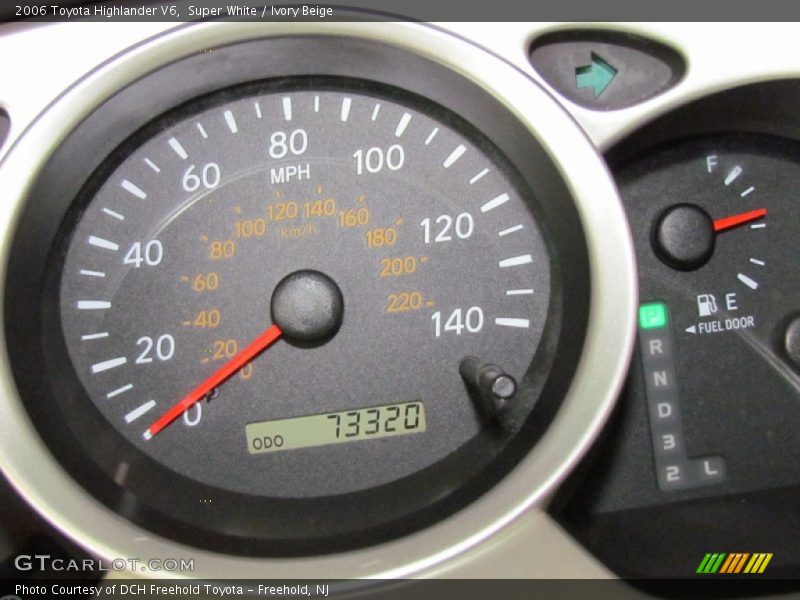 Super White / Ivory Beige 2006 Toyota Highlander V6