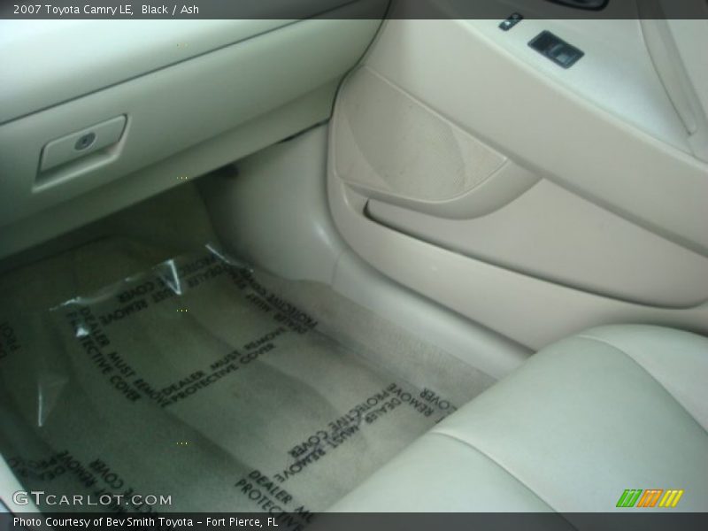 Black / Ash 2007 Toyota Camry LE
