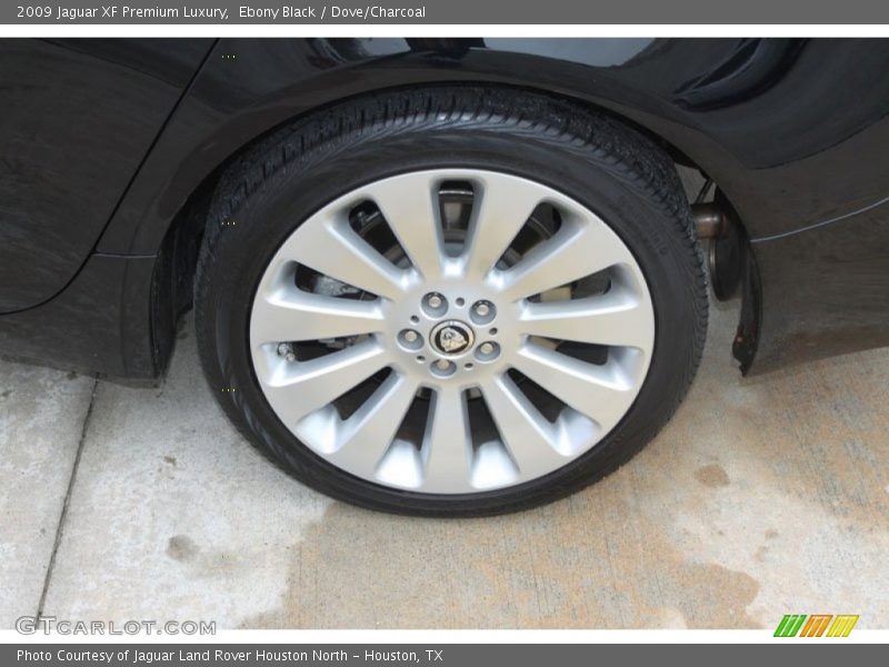 Ebony Black / Dove/Charcoal 2009 Jaguar XF Premium Luxury
