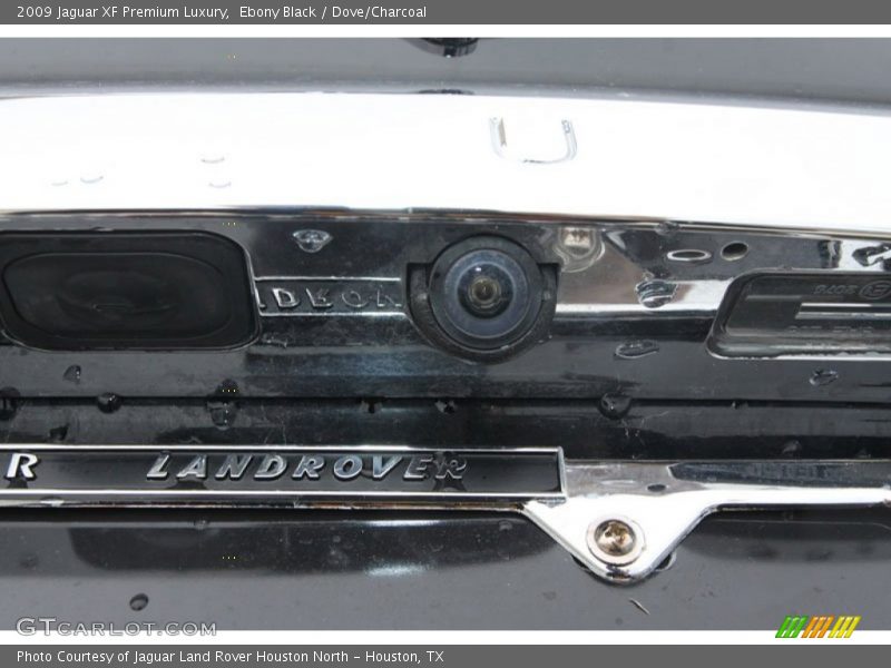 Ebony Black / Dove/Charcoal 2009 Jaguar XF Premium Luxury