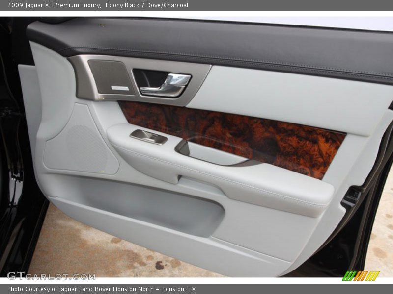 Ebony Black / Dove/Charcoal 2009 Jaguar XF Premium Luxury