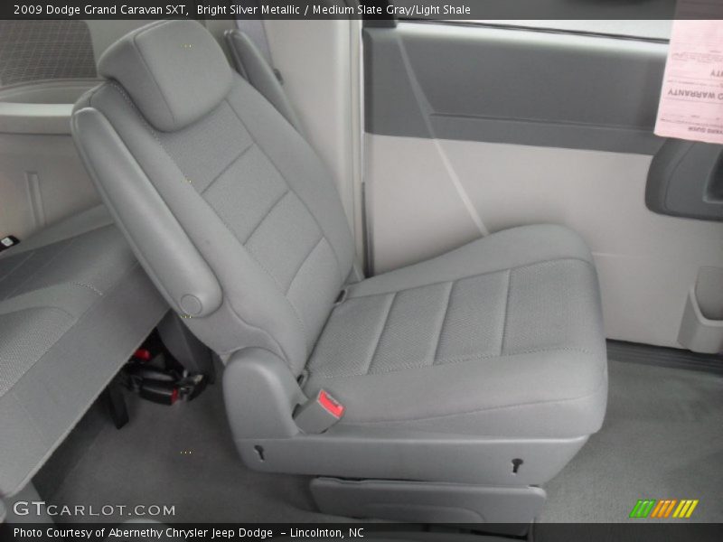 Bright Silver Metallic / Medium Slate Gray/Light Shale 2009 Dodge Grand Caravan SXT