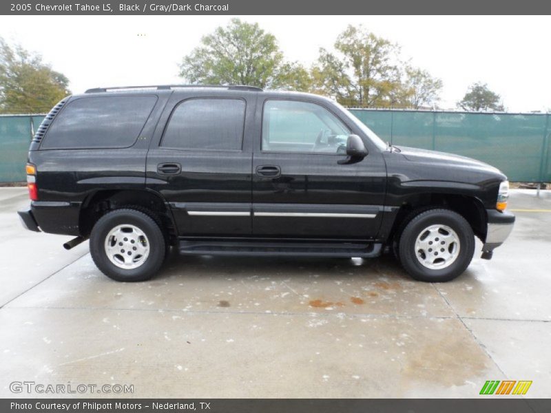 Black / Gray/Dark Charcoal 2005 Chevrolet Tahoe LS