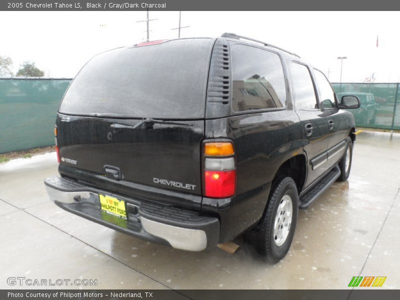 Black / Gray/Dark Charcoal 2005 Chevrolet Tahoe LS