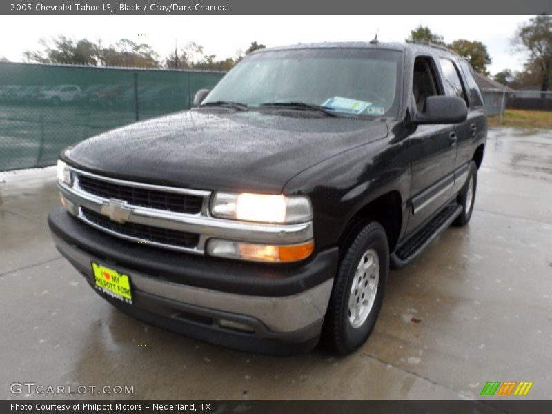 Black / Gray/Dark Charcoal 2005 Chevrolet Tahoe LS