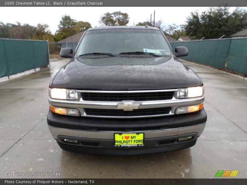 Black / Gray/Dark Charcoal 2005 Chevrolet Tahoe LS