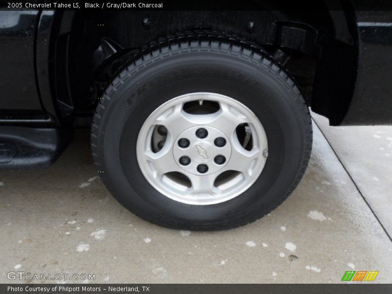 Black / Gray/Dark Charcoal 2005 Chevrolet Tahoe LS