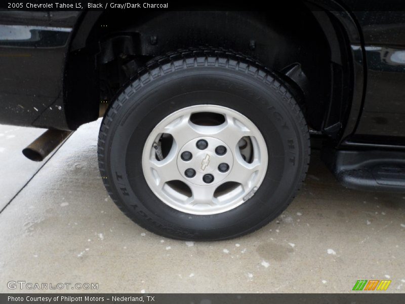 Black / Gray/Dark Charcoal 2005 Chevrolet Tahoe LS