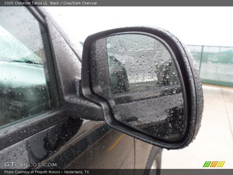Black / Gray/Dark Charcoal 2005 Chevrolet Tahoe LS