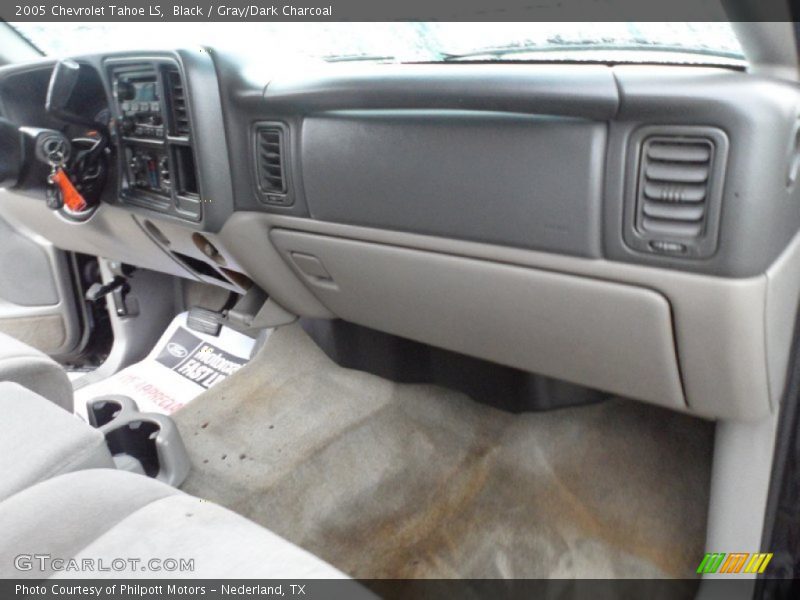 Black / Gray/Dark Charcoal 2005 Chevrolet Tahoe LS