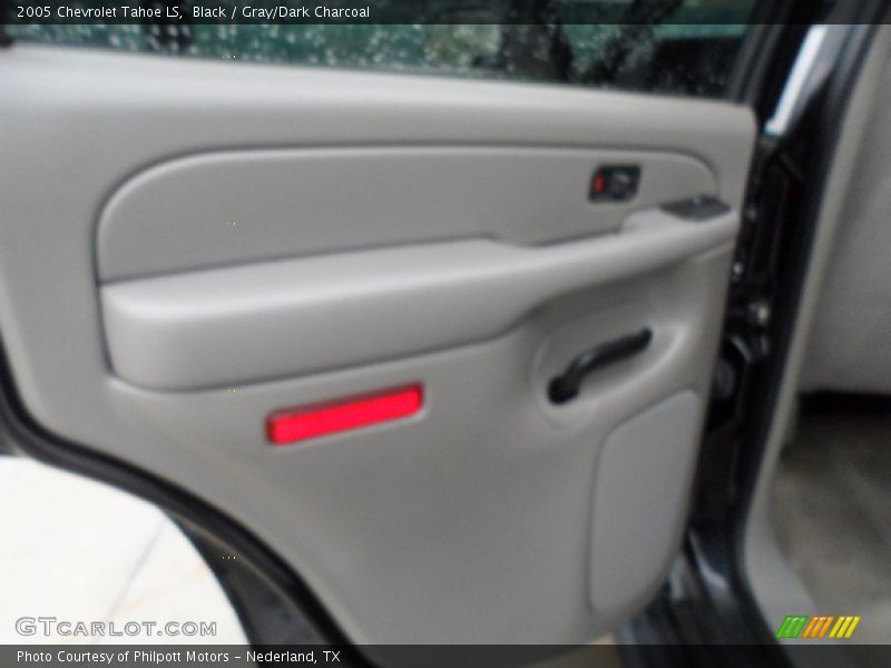 Black / Gray/Dark Charcoal 2005 Chevrolet Tahoe LS