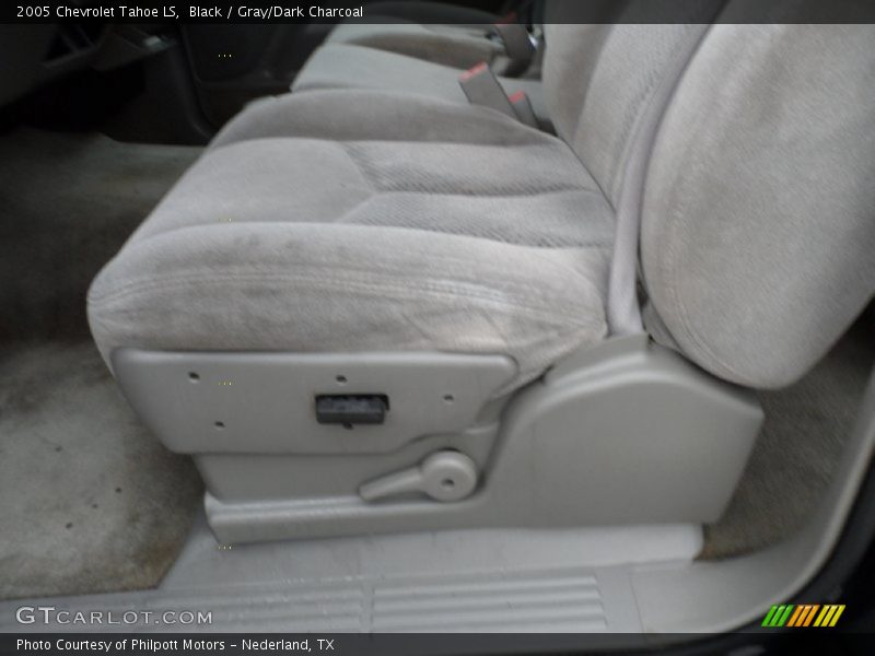 Black / Gray/Dark Charcoal 2005 Chevrolet Tahoe LS
