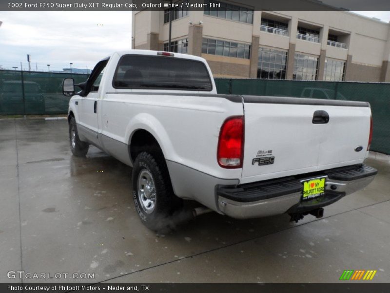 Oxford White / Medium Flint 2002 Ford F250 Super Duty XLT Regular Cab