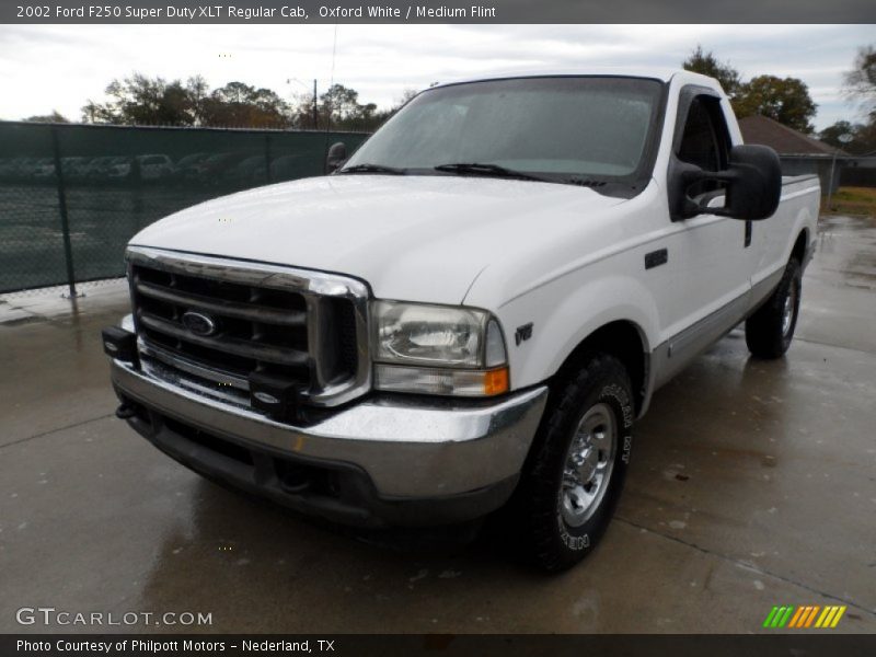 Oxford White / Medium Flint 2002 Ford F250 Super Duty XLT Regular Cab