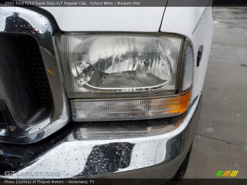 Oxford White / Medium Flint 2002 Ford F250 Super Duty XLT Regular Cab