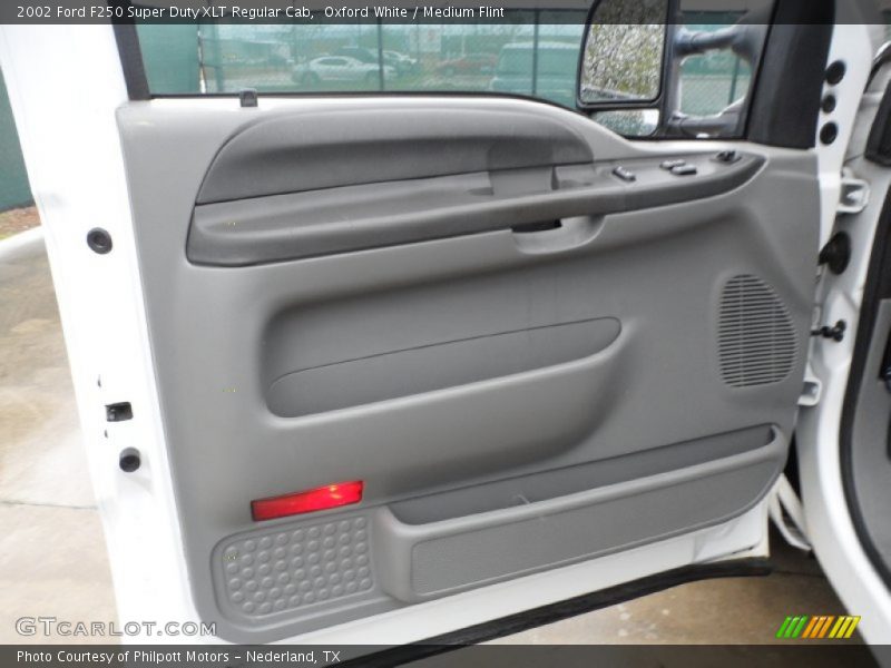 Oxford White / Medium Flint 2002 Ford F250 Super Duty XLT Regular Cab