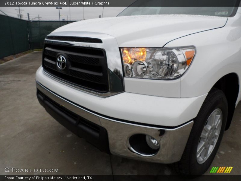 Super White / Graphite 2012 Toyota Tundra CrewMax 4x4
