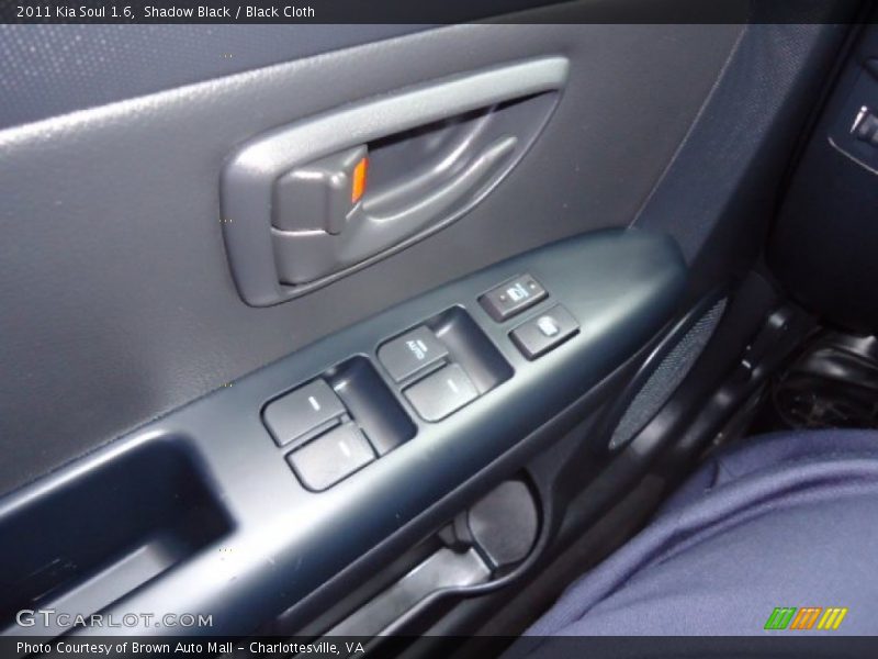 Shadow Black / Black Cloth 2011 Kia Soul 1.6