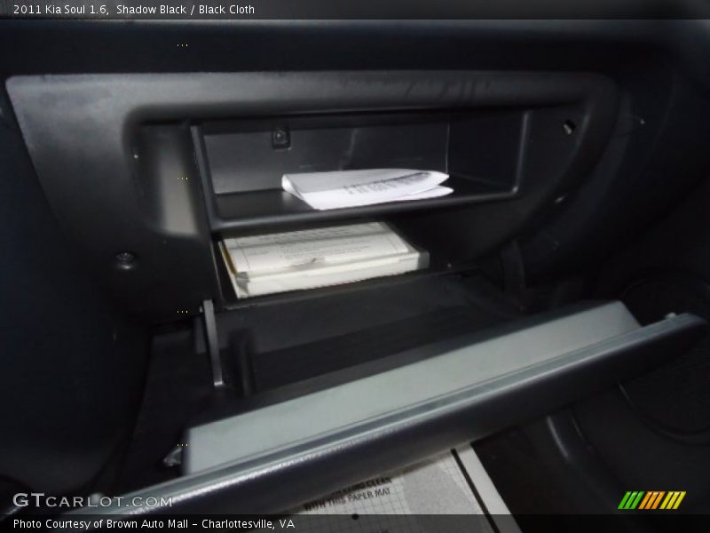 Shadow Black / Black Cloth 2011 Kia Soul 1.6