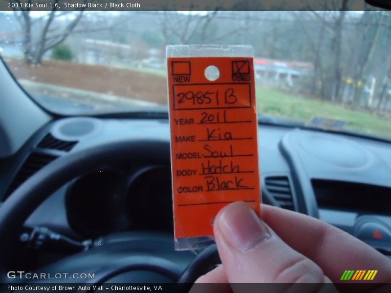 Shadow Black / Black Cloth 2011 Kia Soul 1.6