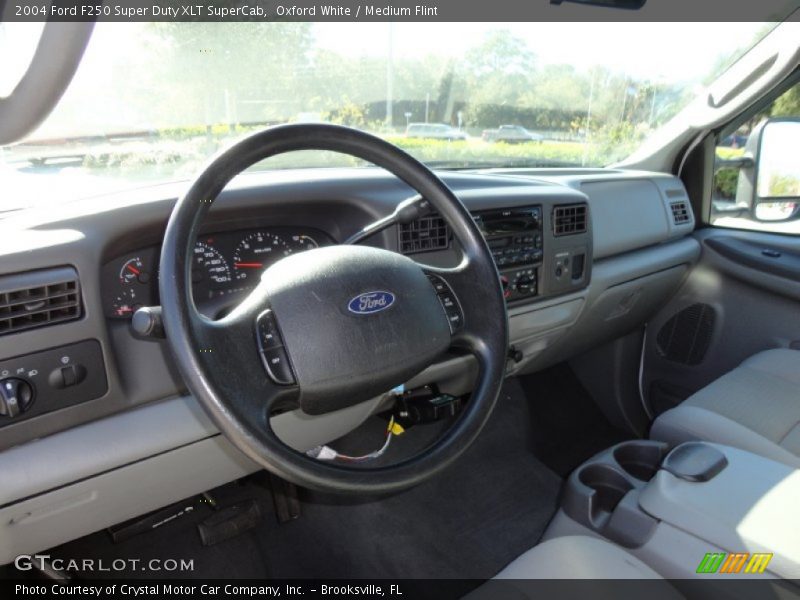 Oxford White / Medium Flint 2004 Ford F250 Super Duty XLT SuperCab