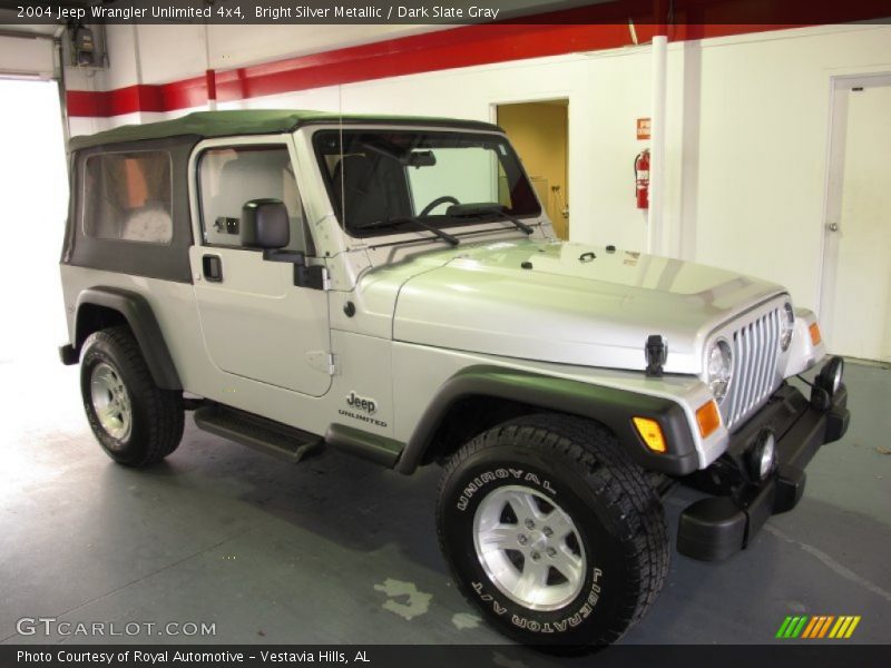 Bright Silver Metallic / Dark Slate Gray 2004 Jeep Wrangler Unlimited 4x4