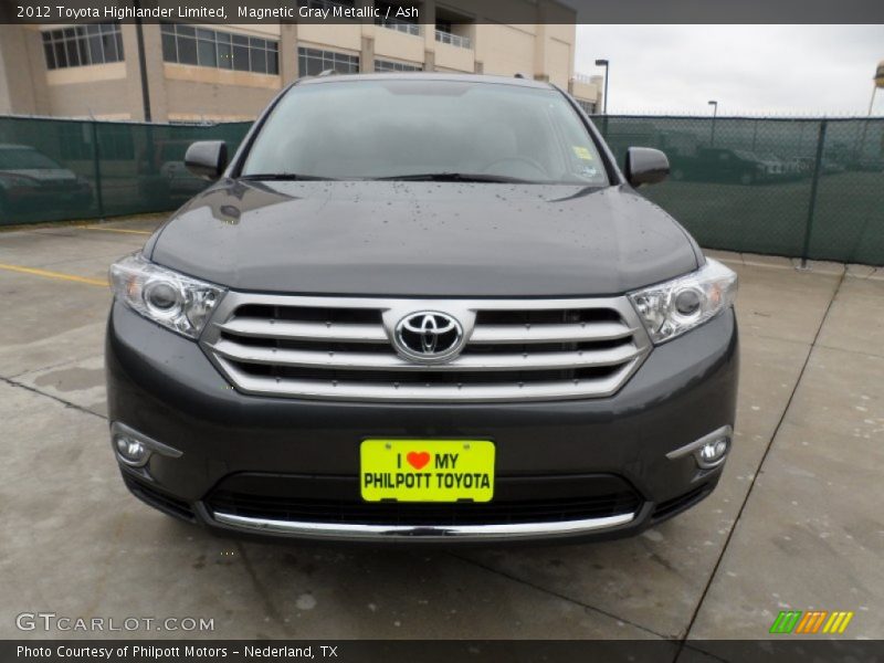 Magnetic Gray Metallic / Ash 2012 Toyota Highlander Limited