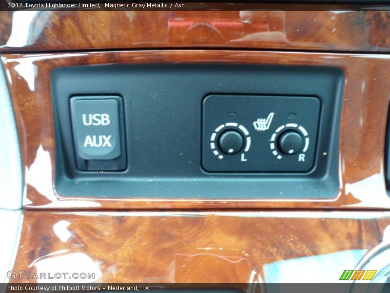 Magnetic Gray Metallic / Ash 2012 Toyota Highlander Limited