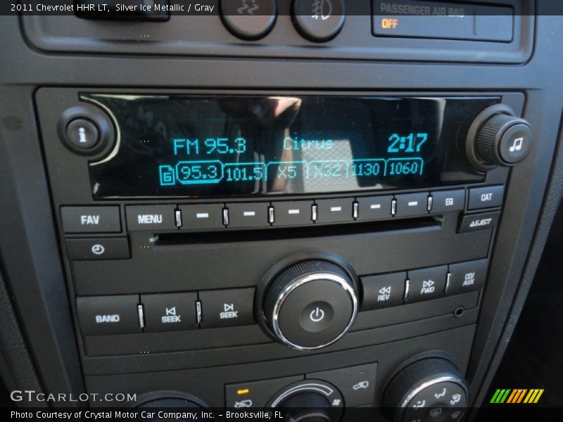 Silver Ice Metallic / Gray 2011 Chevrolet HHR LT