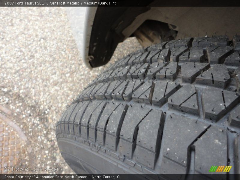 Silver Frost Metallic / Medium/Dark Flint 2007 Ford Taurus SEL