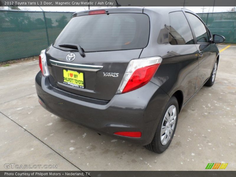 Magnetic Gray Metallic / Ash Gray 2012 Toyota Yaris L 3 Door