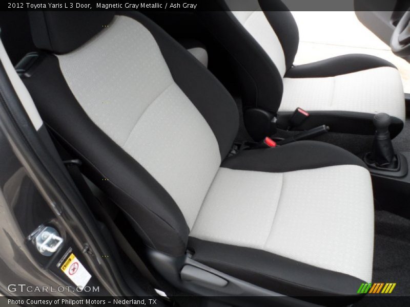 Magnetic Gray Metallic / Ash Gray 2012 Toyota Yaris L 3 Door